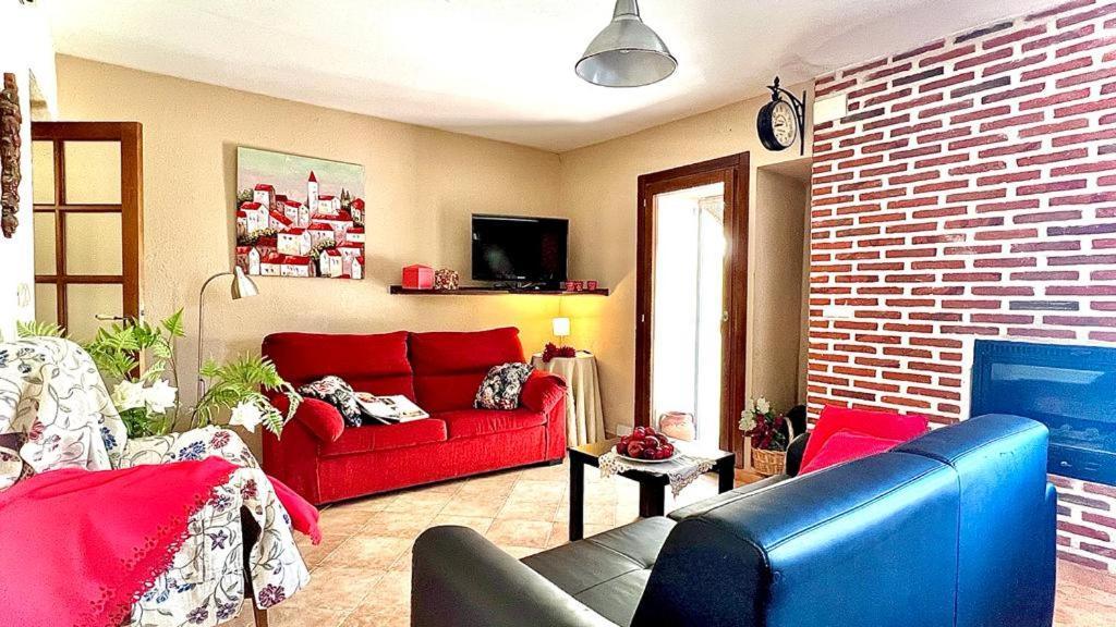 Casa Rural "Hazanas" Adanero Esterno foto