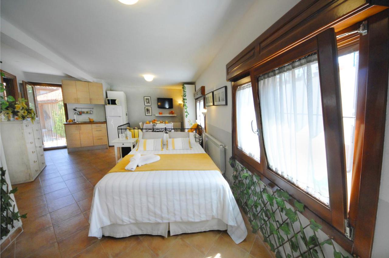 Casa Rural "Hazanas" Adanero Esterno foto