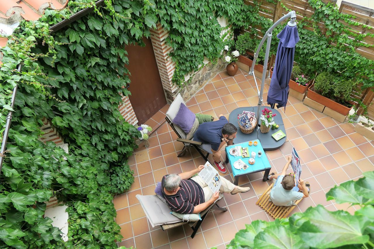 Casa Rural "Hazanas" Adanero Esterno foto